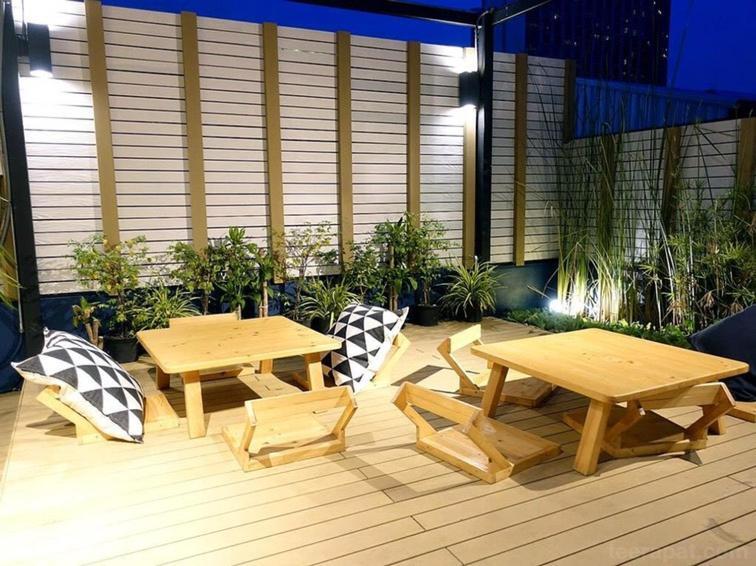 Kinnon Deluxe Hostel Coworking Cafe Банкок Екстериор снимка