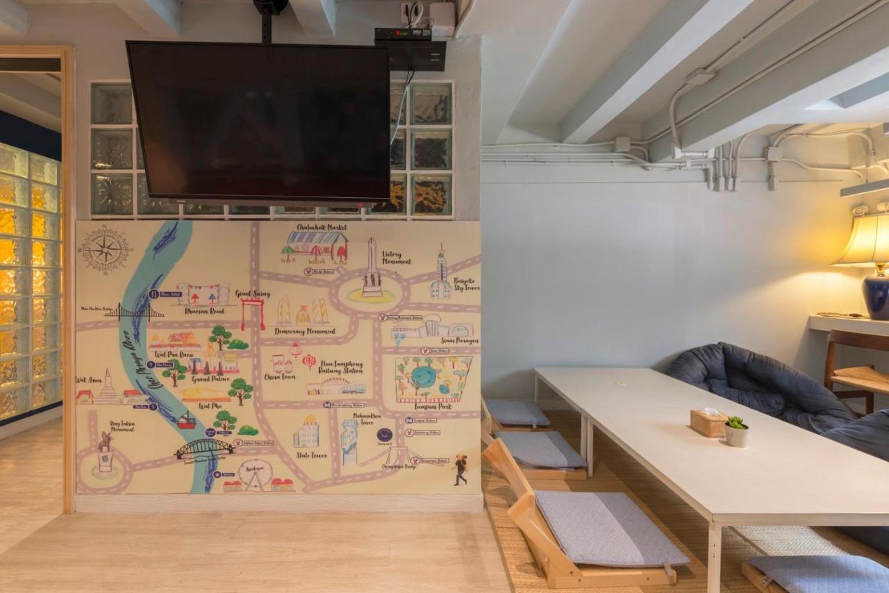 Kinnon Deluxe Hostel Coworking Cafe Банкок Екстериор снимка